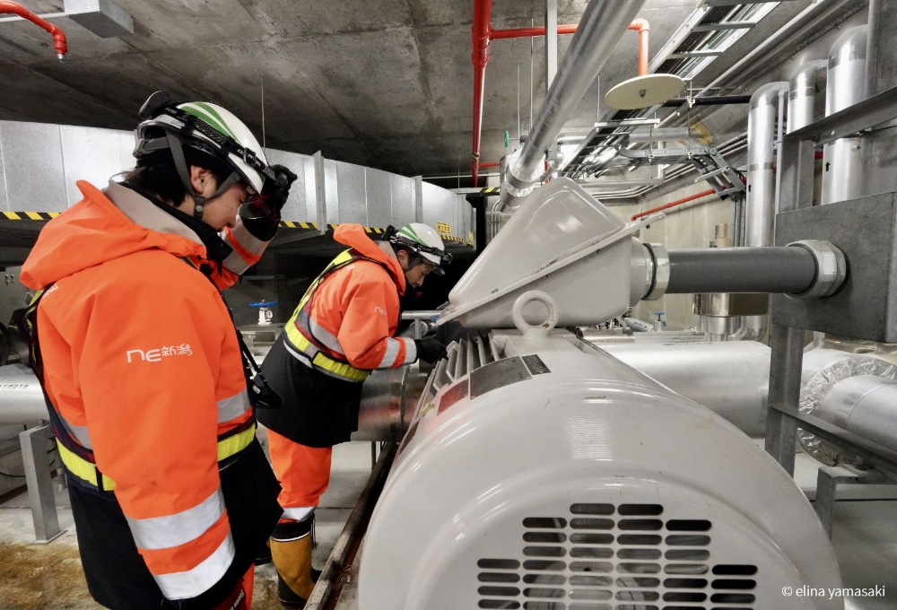 （撮影日：2023年12月）トンネル内設備点検の様子